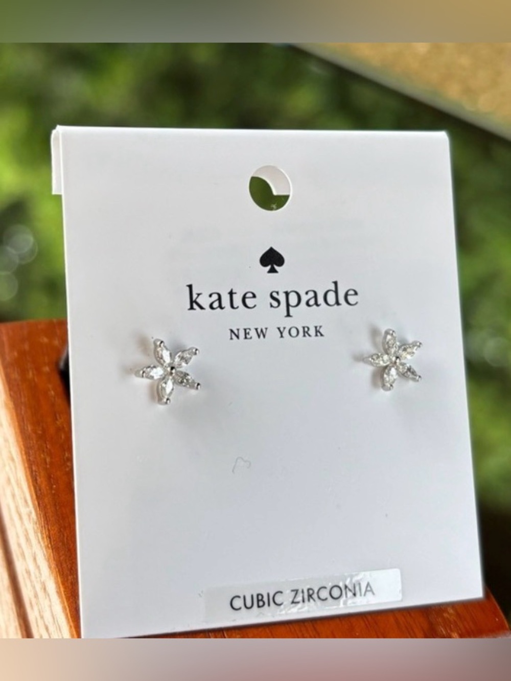 Kate Spade Silver Cubic Zirconia Flower Stud Earrings NWT - Picture 6 of 8